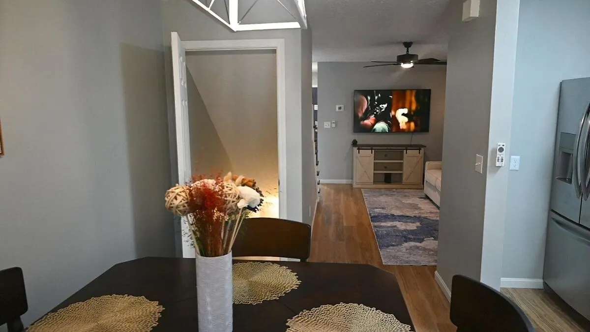 Ferienhaus Villa Downtown Oasis By Nulu Louisville